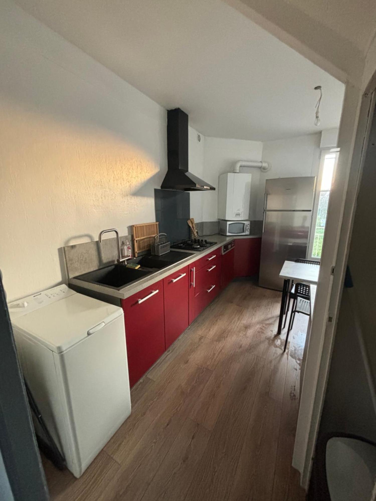 סן-דיזייה Agreable Maison De Ville Avec Jardin מראה חיצוני תמונה
